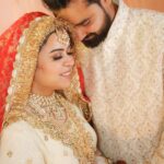 Dipika Kakar Instagram - Iss Pal ka tumdono ne bahut intezaar kiya hai… Hamesha Khush Raho ❤️ Photograhy @theglamweddingofficial @rajvirsainiofficial @refineartist @official_varun_gupta @anujkuamr_verma Hair by: @shahingilani makeup: @im_mr_ketzsolzofficial_ @vowsvachan @houseofvivaah