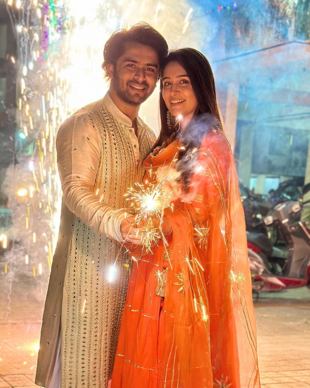 Dipika Kakar Instagram - Diwali Mubarak Humaari Taraf Se ❤️