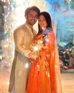 Dipika Kakar Instagram - Diwali Mubarak Humaari Taraf Se ❤️