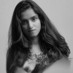 Divya Sripada Instagram - Reflections 2/3 @vchitralu by @vikram_edikcs 📸