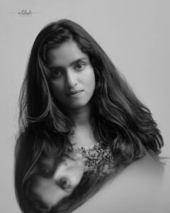 Divya Sripada Instagram - Reflections 2/3

@vchitralu by @vikram_edikcs 📸