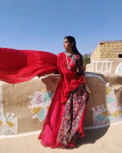 Divya Sripada Instagram - Tara✨ As real as it was magical..
Thank you all for the tremendous response! 🥰🥰🥰
- Costume Design & Styling by @ravurisravana.bhargavi ♠️
- H&MU by @vennelakanti_silpa 💎
- Song "Tara" by Hemachandra Band. Link in my Bio 😊