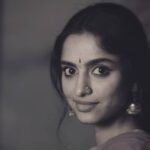 Divya Sripada Instagram – ~ Though she be but little, she is fierce!
Can’t wait to kickstart 2020 with “Padma”.
2019 brought me “Suguna”, “Gouthami”, “Preeti”, “Jyothi” and of course, an unforgettable “Anita”. I’m so, sooo thankful to the universe for the opportunities and the lessons. For the people who shattered my confidence and those who believed in me. For the cries of pain and the tears of joy.
I mean.. What a year it has been! 
Look what the decade dragged in 🤪
Wish you all a very happy new year people!
Kummeyandi! 💃
#ColourPhoto #Jathirathnalu #MCM #MissIndia #GoodLuckSakhi
#DearComrade