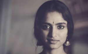 Divya Sripada Instagram - B/W Photo ♠️
Photo by @karthikmuralidhar 📸
.
.
.
.
#NewYear #SameOldMe #100thPost