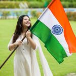 Ena Saha Instagram - Late but never to late too say that I am so proud to be an Indian … last but not the least happy 75th independence day 🇮🇳 . . #happy75thindependenceday🇮🇳 #enasaha #freedom