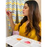 Ena Saha Instagram - Just a girl who loves painting ❣️❣️ . . #enasaha #painting #artist #actor #instagood #instagram #love