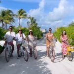 Esha Deol Instagram - Joy ride 💗 @tanviguptatakhtani @dr.namratajadwani @asthajagwani @dtakhtani Reels by - @bea_nayak #Esha #Eshadeol #EDT #Maldives #cycling #famturnedbffs #beach #family #takhtani #beachbaby #bluewater #weekend #funtime #fun #cycle #reel #reelitfeelit #reelkarofeelkaro #trending #viral #instagram #instareels #gratitude 🧿♥️ Kuda Villingili Maldives