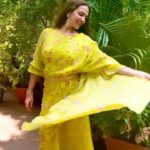 Esha Deol Instagram - 🌼🍀 Styled by - @kareenparwani Outfit- @thejaipurstory Reels by - @bea_nayak #Esha #Eshadeol #EDT #outfitoftheday #ootd #yellow #indian #traditional #indowestern #brighterthanever #feelingblessed #earlymorning #sunlight #reel #reelitfeelit #reelkarofeelkaro #trending #viral #instagram #instareels #gratitude 🧿♥️