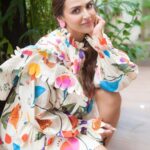 Esha Deol Instagram - Flower power 🌺 🎞Reels by - @bea_nayak 📸Photographer - @sahilsachdevaphotography 💄HMU - @ankitamanwanimakeupandhair @surve.jaya 👗Styled by - @priyaaa24 💃🏻Outfit - @shopdrawn 👠 shoes - @maisonvalentino ♥️Managed by - @aishwaryadmonty @palsandpeersentertainment 🕺🏼Staff - @shankarjadhav813 #flowerpower #August #floral #dreamy #bohochic #cute #reelitfeelit #trending #viral #reelkaroferlkaro #reels #trendingreels #eshadeol #reelsindia #gratitude ♥️🧿