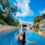 Eshanya Maheshwari Instagram - Soul of sunshine ☀️✨🫶🏻 Relaxing at this beautiful property by @westinphuket 💖 PS- if Tanning burned Calories I’d be a Victoria’s Secret Angel 😉 Swimwear- @angelcroshet_swimwear Location - @westinphuket Travelling with- @bonvoyage_escapes #angelbaby #sunnyday #sunshine #swimmingpool #swimwear #esshanya #travelblogger #esshanyamaheshwari #phuket The Westin Siray Bay Resort & Spa Phuket