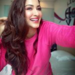 Eshanya Maheshwari Instagram - A Smile is the prettiest thing you’ll ever wear.. 😃 And you know what a Smile can be contagious 😉 so keep spreading #happyworldsmileday #smileday #smile #behappy #behappyandsmile #esshanyamaheshwari #esshanya