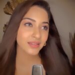 Eshanya Maheshwari Instagram - Ek Tarfa pyaar ki taqat ke baare mein tho sab baat kar the hain, par kya aap Ek Tarfa pyaar ke darad ki kamzoriyon ko jaante hain… ? 💔 @dhvanibhanushali22 @hitz.music.official @vinod.bhanushali @janak.bhanushali #EkTarfa