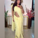 Eshanya Maheshwari Instagram - Shine like sparkles, glow like candles And burn all the negativity like crackles Wish you all a very happy & cheerful Diwali 🪔✨🫶🏻🤗💛 Saree by @maheswariswati 💛 #diwali #happydiwali #saree #diwalinight #shine #loveandlight #esshanya #diwali2022 #esshanyamaheshwari #diwalioutfit