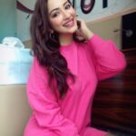 Eshanya Maheshwari Instagram – A Smile is the prettiest thing you’ll ever wear.. 😃 
And you know what a Smile can be  contagious 😉 so keep spreading 

#happyworldsmileday #smileday #smile #behappy #behappyandsmile #esshanyamaheshwari #esshanya