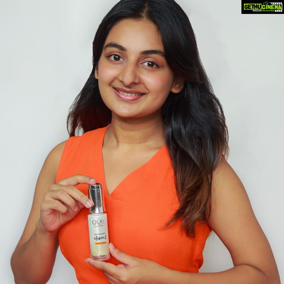 Esther Anil Instagram - Sale Alert - Use OLAYNK40 to avail 40% off on Nykaa on Olay's amazing serum range. My new secret to glowing skin this summer! ☀️❤️ Introducing the Vitamin C super serum. It consists of Vitamin C which goes 10 layers deep into the skin, twice as fast. The best part is that it helps to reduce melanin production which therefore reduces dark spots, pigmentation & blemishes 🙌🏻 The serum range also has other two serums i.e. Hyaluronic Acid Serum to give your skin instant hydration & Cica Serum which helps soothe the skin and reduce redness 🌸 Grab these amazing products from Nykaa today! #Ad #SkinSoDeepInLove #OlaySuperSerums #OlayVitaminCSerum #Skincare @olayindia