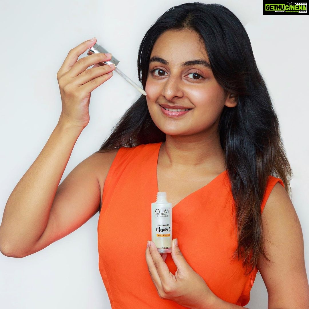 Esther Anil Instagram - Sale Alert - Use OLAYNK40 to avail 40% off on Nykaa on Olay's amazing serum range. My new secret to glowing skin this summer! ☀️❤️ Introducing the Vitamin C super serum. It consists of Vitamin C which goes 10 layers deep into the skin, twice as fast. The best part is that it helps to reduce melanin production which therefore reduces dark spots, pigmentation & blemishes 🙌🏻 The serum range also has other two serums i.e. Hyaluronic Acid Serum to give your skin instant hydration & Cica Serum which helps soothe the skin and reduce redness 🌸 Grab these amazing products from Nykaa today! #Ad #SkinSoDeepInLove #OlaySuperSerums #OlayVitaminCSerum #Skincare @olayindia