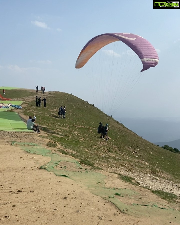 Esther Anil Instagram - π Sky above and a beautiful valley below βοΈππ Jumped from a mountain, world's second highest paragliding point towering at 8,000ft and wohoo!! Cried a little inside (maybe a little outside too π) but it was all worth it. β
οΈβ₯οΈ Second picture says it allβ¦ Eeeee.. cus nervous and excited ππΊπ½ π Bir Billing #Paragliding #BirBilling #traveljournal