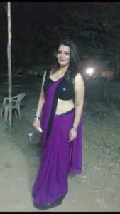 Falguni Rajani Instagram - #sareelovers #saree #perfectsareedraping