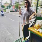 Falguni Rajani Instagram - Tuk tuk ki sawari ♥ #pattaya #pattayathailand #pattayabeach #bangkok Pattaya Beach Road