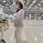 Falguni Rajani Instagram - Jet set go✈️ #ınstagood #instareels♥️ #travellstory #travelllife #phuket #thailand #amazingthailand Phuket, krabi Thailand