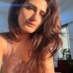 Fatima Sana Shaikh Instagram – Sunehri shaam ☀️☀️☀️

#sunlight_love #evenings #dilkhush