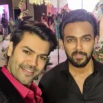 Ganesh Venkatraman Instagram - Wishing u a very Happy Birthday my dear 'brother from another mother' @actorarav 🤗🤗 One of the best things i got from #bb1 was our friendship and brotherhood ! Wishing u the best in life always, u know for sure that I have ur back always no matter what 🤛🤛 #happybirthday #brotherforlife