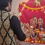 Ganesh Venkatraman Instagram - Diwali Pooja Let the lamp that is lit on the day of Diwali add brilliance to your life and mark a fresh beginning. May this festival add new hope, confidence, and courage in your heart, preparing you for a successful journey forward!!✨ Happy Diwali folks 🎇🎆 #Pooja #positivity #Diwali2022 #diwali #deepavali #deepavali2022 #Happydiwali #diwalitime #diwalireels #safediwali #diwalipooja #festival #festiveseason #indianfestival