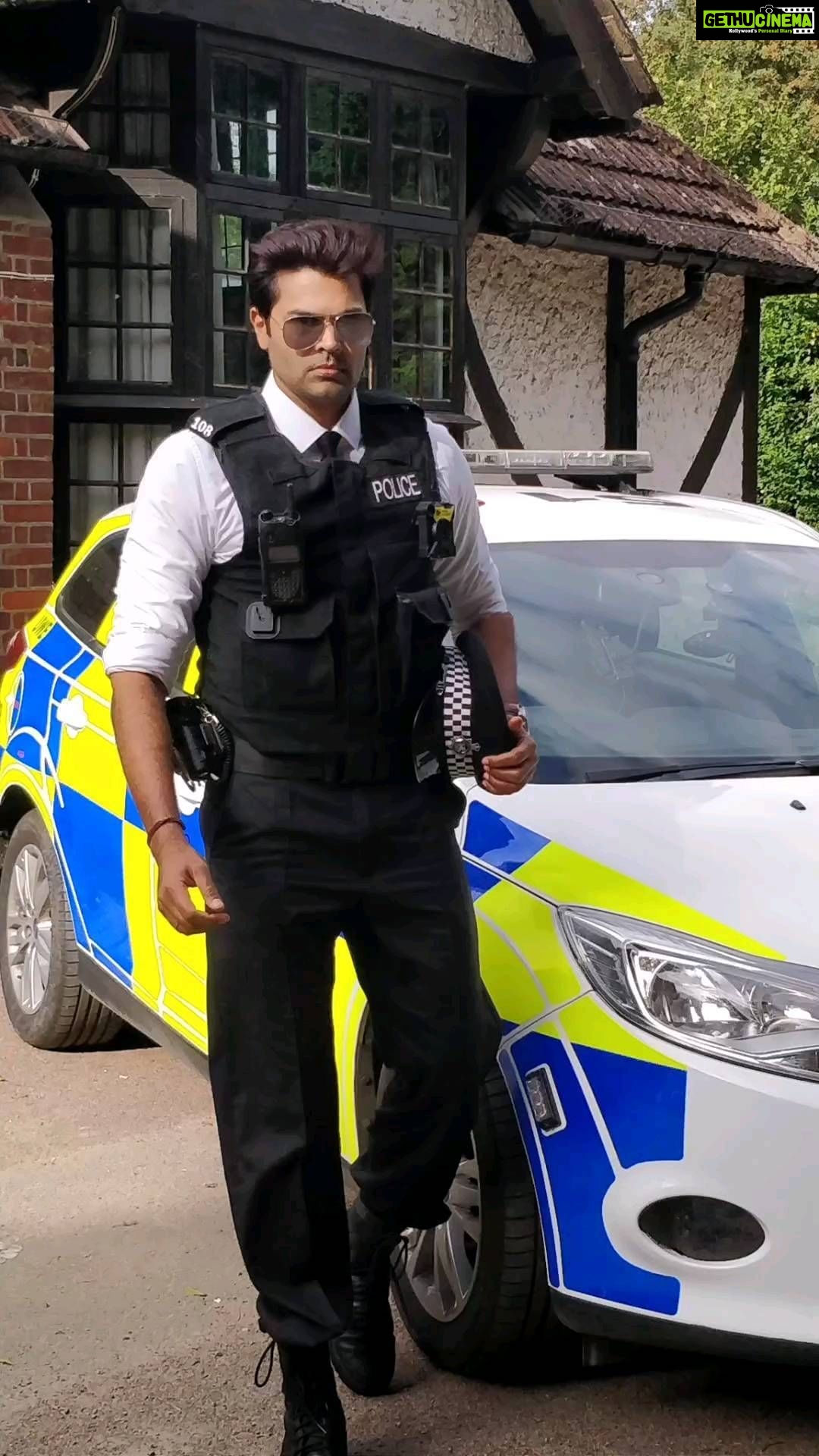 Ganesh Venkatraman Instagram - Playing a Cop from Scotland Yard๐ฎโโ๏ธ๐ค Taking inspiration from Rishi sunak ๐ The 'Possibility' of ur wildest dreams coming true makes life truly 'Exciting'... wat say guys? Keep ur dreams big โค #shootmode #onset #london #londondiaries #anactorslife #newrole #newcharacter #travel #work