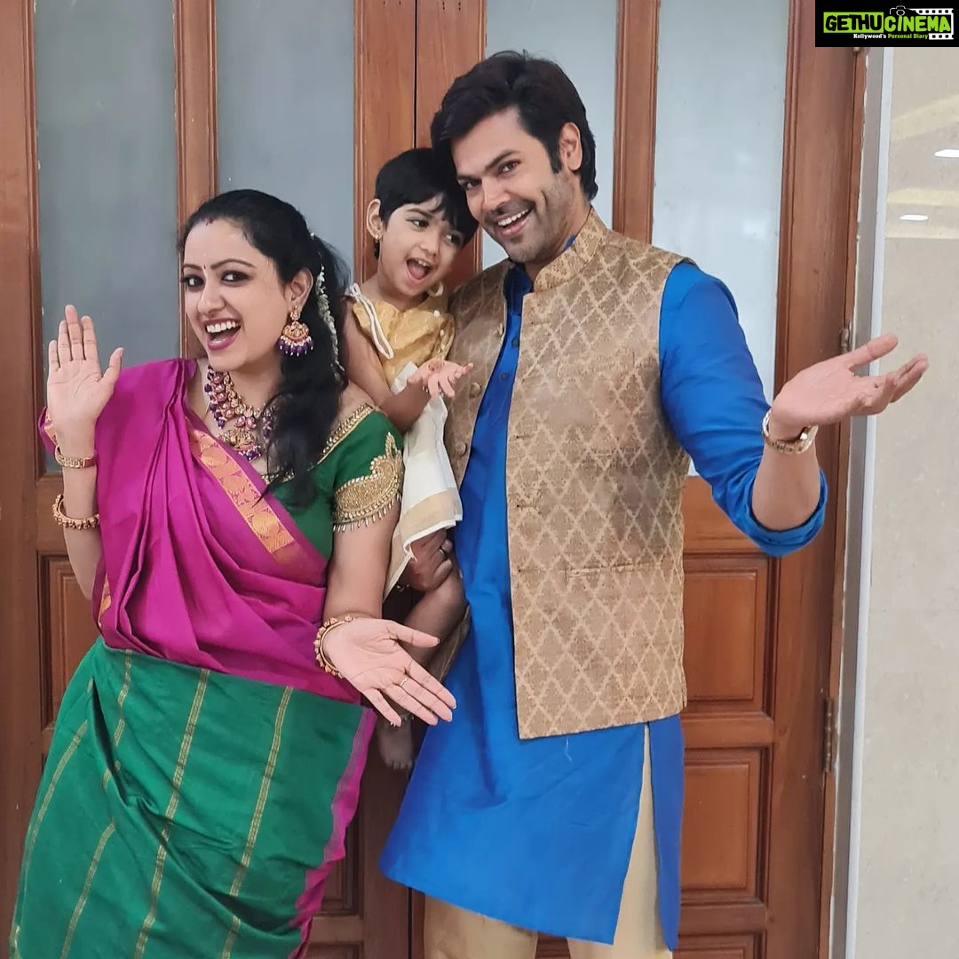 Ganesh Venkatraman Instagram - May Lord Ganesha bring abundance of Love, Good Health & Happiness in ur lives... Wishing you and ur family a very HAPPY VINAYAGA CHATHURTHI ! Lots of luv Ganesh, Nisha & Samaira❤❤ #happyganeshchaturthi #lordganesha #indianfestival