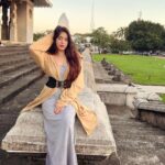 Garima Jain Instagram - Signature kylie pose . . . . . . #garimajain #kyliejenner #kimkardashian #kendalljenner #arianagrande #selenagomez #kourtneykardashian #justinbieber #khloekardashian #kyliecosmetics #rihanna #kardashian #travisscott #kylie #nickiminaj #beyonce #gigihadid #krisjenner #cardib #taylorswift #bellahadid #scarlettjohansson #Indian #india #jenniferlawrence #keepingupwiththekardashians #kardashians #katyperry #emmawatson Sri Lanka - Galle