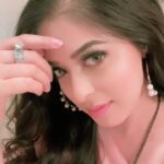 Garima Jain Instagram - Naaginen nigaahon ne maar daala Ps : watch it till the end . . . . . Earrings : @trendy_basket #garimajain #thodareshamlagtahai #kaliyonkachaman #reels #instagram #reelsinstagram #love #trending #instagood #explore #viral #tiktok #explorepage #reelitfeelit #india #instadaily #photography #followforfollowback #likeforlikes #reel #memes #fashion #foryou #music #reelsvideo #reelkarofeelkaro #reelsindia #bollywood #video Film City
