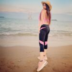 Garima Jain Instagram - 💌📩📥💞 . . . . . . . Outfit : @vogzyindia @forum_dhanak @mansidhanak @srilankanairlinesofficial #garimajain #marblebeach #trincomalee #trincomaleebeach #beachlife #beachwear #srilanka #pink #pinkpinkpink #pinkaesthetic #beachbody #beachbodytransformation #bikini #bigbootygirls #bööty #popularpic #latesttrends #latest #latestfashion #shacks #goashack #srilankanairlinesofficial Marble Beach, Trincomalee
