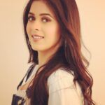 Garima Jain Instagram - Denim day at work . . . . . . #garimajain #officialgarimajain #denim #denimskirt #denimdungaree #dungarees #dungree #ootd #style #fashionblogger #blueaesthetic #whiteshirt #grwm #euphoria #euphoriamakeup #euphoriaseason2 #denimaddicted