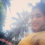 Garima Jain Instagram - Jale pe namak chidakne wale bohot milenge ab koi haldi lagane wala chahiye 🤣 Now u guys also know the joke😛 . . . . . . Outfit : @nidhikurda @anusoru #garimajain #haldi #haldiceremony #wedding #indianwedding #bride #weddingphotography #bridal #haldijewellery #indianbride #weddingseason #bridetobe #haldioutfit #love #mehendi #wedmegood #floraljewelry #groom #haldifunction #weddingdress #floraljewellery #bridalmakeup #mehndi #photography #weddings #sangeet #flowerjewellery #jewellery #haldidecor #weddingsutra