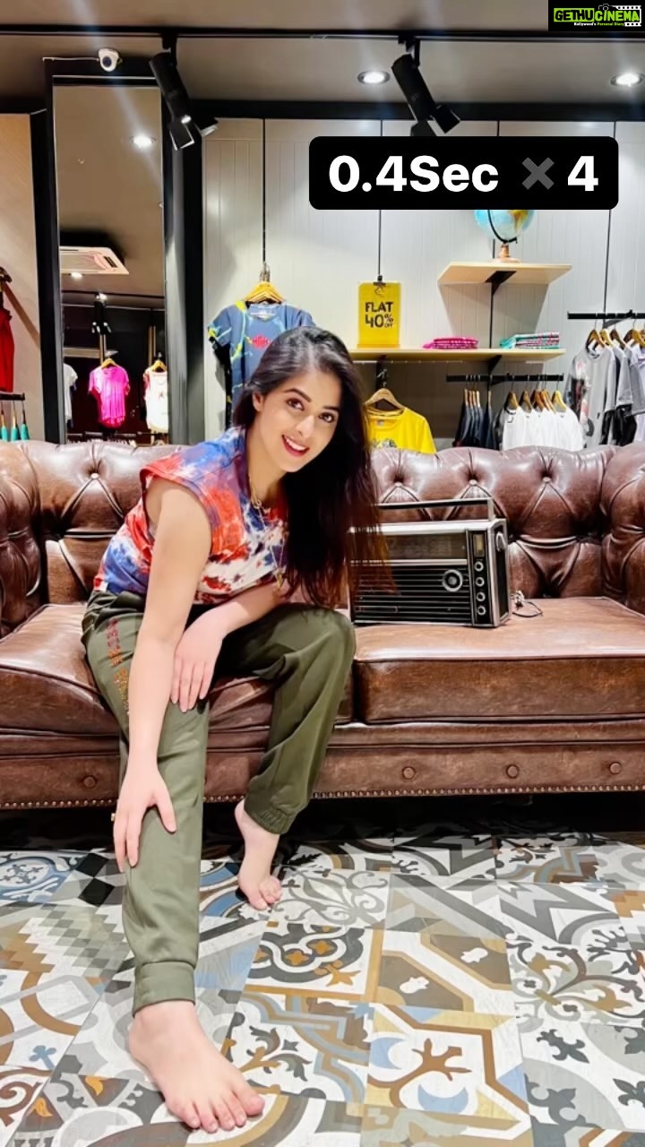 Garima Jain Instagram - Let’s get grooving with a little tutorial for ur help . . . #garimajain #groove #grooving #dj #djlife #remix #remixonreels #remixreels #remixmusic #tutorialreels #tutorialreels #explore #explorepage #reels #reelsinstagram #réel #trend #viral #mixing #dance #party #houseparty #pajamaparty #templates #newoninstagram #reeltutorial #mumbai #life #love #officialgarimajain