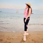Garima Jain Instagram - 💌📩📥💞 . . . . . . . Outfit : @vogzyindia @forum_dhanak @mansidhanak @srilankanairlinesofficial #garimajain #marblebeach #trincomalee #trincomaleebeach #beachlife #beachwear #srilanka #pink #pinkpinkpink #pinkaesthetic #beachbody #beachbodytransformation #bikini #bigbootygirls #bööty #popularpic #latesttrends #latest #latestfashion #shacks #goashack #srilankanairlinesofficial Marble Beach, Trincomalee