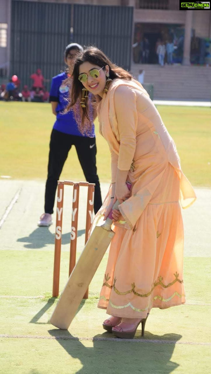 Garima Jain Instagram - Thank you AHMEDABAD you were great PS : - had no intensions of playing cricket with a salwar suit and 👠on but trust me I was challenged to, and I just couldn’t stop myself from sports . . #garimajain #ahmedabad #cricket #ipl #viratkohli #rohitsharma #msdhoni #india #icc #cricketlovers #love #cricketer #indiancricket #indiancricketteam #dhoni #worldcup #teamindia #rcb #csk #bcci #cricketlover #sports #klrahul #dream11 #instagram #cricketlife #sports #workoutmotivation #fitness