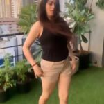 Garima Jain Instagram - Paapi kudi dancing her way to the weekend . . . . . . . . . . . #garimajain #officialgarimajain #reelitfeelit #reelkarofeelkaro❤ #dancereels #trendingreels #dancelover #thursdayvibes #readyfortheweekend #reelindia #reelsviral #dancegoals #weekend #weekendvibes #tratra #trahtrah #tiktok #paapi #papi #kudi #pataka #patakaguddi #punjabi #punjabikudi