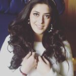 Garima Jain Instagram - Not your barbie girl, I am living in this cruel world but life is fantastic, oh yes it is fantastic. You can brush my hair and take me everywhere without yout imagination cos that is ur creation . . . . . . #garimajain #officialgarimajain #barbiegirl #trending #viral #love #instagram #tiktok #explorepage #instagood #follow #like #fashion #explore #likeforlikes #followforfollowback #photography #memes #music #trend #instadaily #likes #style #photooftheday #trendingnow #dance #model #bollywood #foryou Vinay Khand-Vinay Khand 4