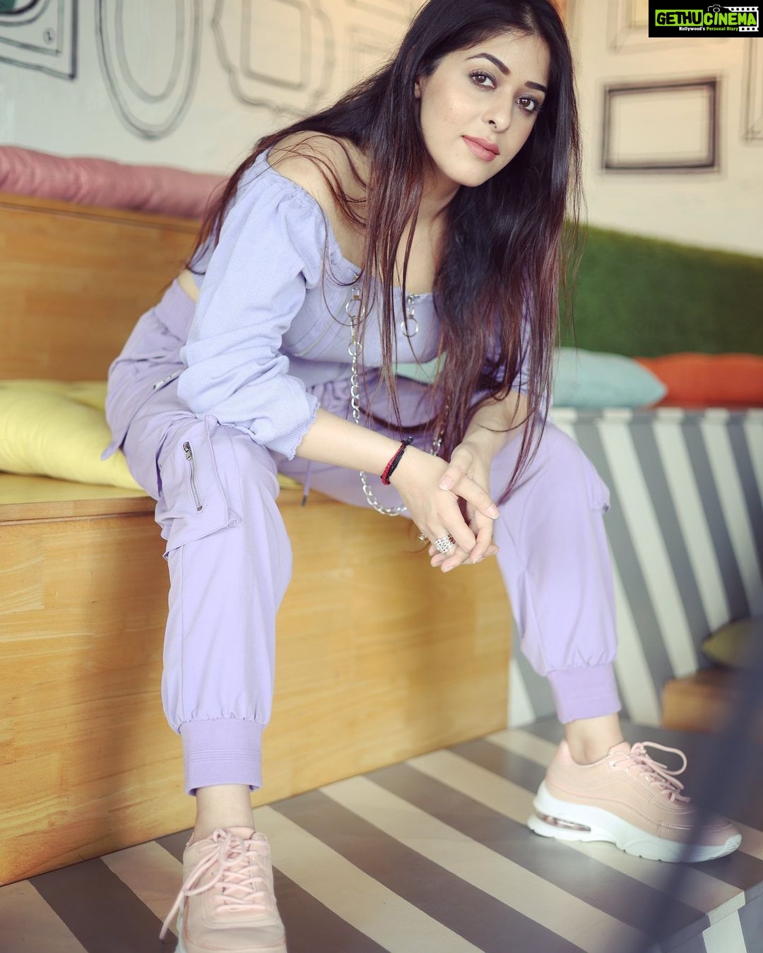 Garima Jain Instagram - We all have a evil inside us, accept it or not so Let’s first start with killing the devil inside us and then try to change the world , in order to see the victory of goodness over bad , -Garima Jain happydusshera . . . . . . #igers #festiveseason #follow #indian #dasara #indianfestivals #dusshera #navaratri #durga #durgamaa #hindu #fun #vijaydashmi #dussehracelebrations #fashion #happiness #maharashtra #food #hinduism #goodoverevil #happy #ramayana #like #dussera #instadaily #trending #foodie #dussehragreetings #sweets #festivalseason