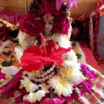 Garima Jain Instagram - May Maa Durga bless you with happiness, good health, and prosperity. . . . . . . #garimajain #officialgarimajain #navratri #navratrispecial #navmi #navmipooja #navratri2021 #2021 #happynavratri #durgapuja #durga #durgamaa #durgapujo #durgamata #duggadugga #pujo #pujovibes #pooja #dandiya #dandiyanight #dandiyanights #dandiyaraas #garba #garbanight #garbadance Ghar Par ;)