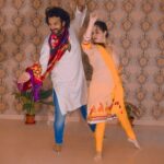 Garima Jain Instagram - Mohe Rang Do Laal… always my favourite 🤩 in collab with @officialgarimajain #moherangdolaal #ptbirjumaharaj #dipikapadukone #kathak #bollywoodsongs #bollywood #classicaldance #duet #semiclassical #indiandance #dance #traditional #traditionalwear #viralvideos #viralreels #viralpost #keepitsimple #simplicity #passion #dancechallenge #deveshmirchandani #garimajain