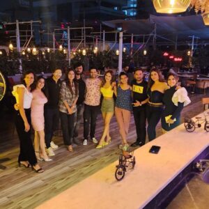 Garima Jain Instagram - About last night . . . . . Pr : @volokal 📍 @upintheair_mumbai Special evening hosted by @realkaranmehra @pankhuri05 . #garimajain #roohedaari #karanmehra #volokal #upintheair #amitgupta #deeptisadhwani #rohanmehraa #gauravchopra #friends #party Up In The Air