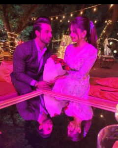Giaa Manek Instagram - #flashbackfriday ,on set 💁🏻‍♀️#gopikasaksham 👩‍❤️‍👨 . 
.
.
.
#teramerasaathrahe
@starbharat