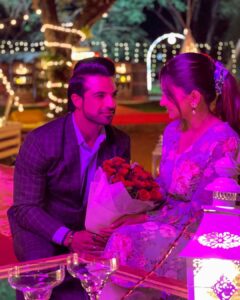 Giaa Manek Instagram - #flashbackfriday ,on set 💁🏻‍♀️#gopikasaksham 👩‍❤️‍👨 . 
.
.
.
#teramerasaathrahe
@starbharat