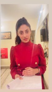 Gurleen Chopra Instagram - KI TUADE PERIODS NAHI A RAHE ? TUSI MEDICINE KHANDE HO FER AUNDE HAI ?