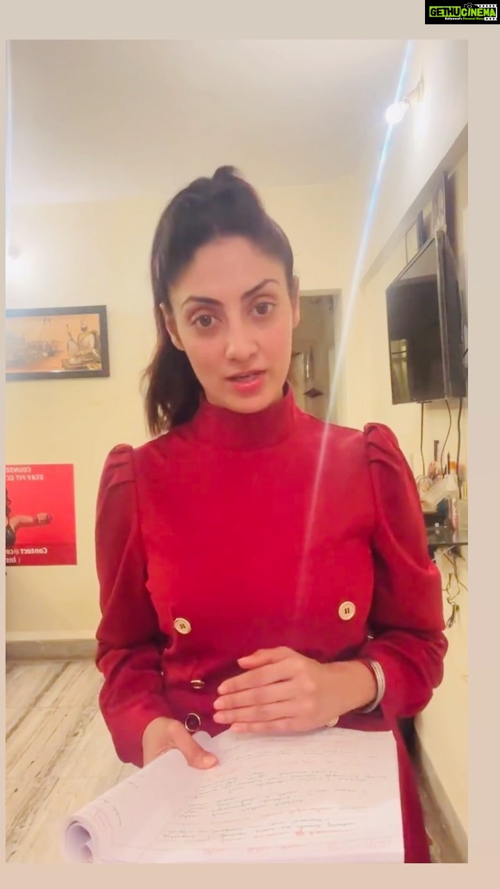 Gurleen Chopra Instagram - KI TUADE PERIODS NAHI A RAHE ? TUSI MEDICINE KHANDE HO FER AUNDE HAI ?
