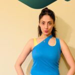 Gurleen Chopra Instagram - ARE YOU SUFFFERING FROM MIGRAINE OR REGULAR HEADACHES? ARE YOU TIRED OF MEDICINES? NOW TRY GC MAGICAL DRINK TO GET RID OF MIGRAINES. MAKE A DRINK OF - AAMLA - NEEM LEAVES - ADRAK Mix these and make a drink for yourself FOR 10 DAYS GUARANTEED RESULTS . BOOK APPOINTMENT WITH GC @COUNSELLINGWITH.GC @IGURLEENCHOPRA @TEAM_COUNSELLINGWITHGC +91 70219 29084 . . . . . . . . . . #migraine #migrainetips #headaches #magicaldrink #neemleaves #healthy #nutritionist #healthcoach #nutrionaldiet #nutritional #healthydiet #healthydrink #organicdiet #counsellingwithgc #igurleenchopra #youtubeimgc