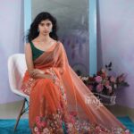 Harija Instagram - In love with this saree @6yarddrape Customized sarees @shyn_fascino @agi_gi #sarees #6yarddrape #sareesusa #sareesoverseas #sareescanada #sareesbanglore #sareeschenni #sareestyle #sareesofinstagram #sareesnewyork #sareestyling #sareeshyderabad #sareeshopping #sareesonline #customizedsarees #customisedsarees #sareesonlineshopping #sareesonlineindia #sareesonlinestore #harija