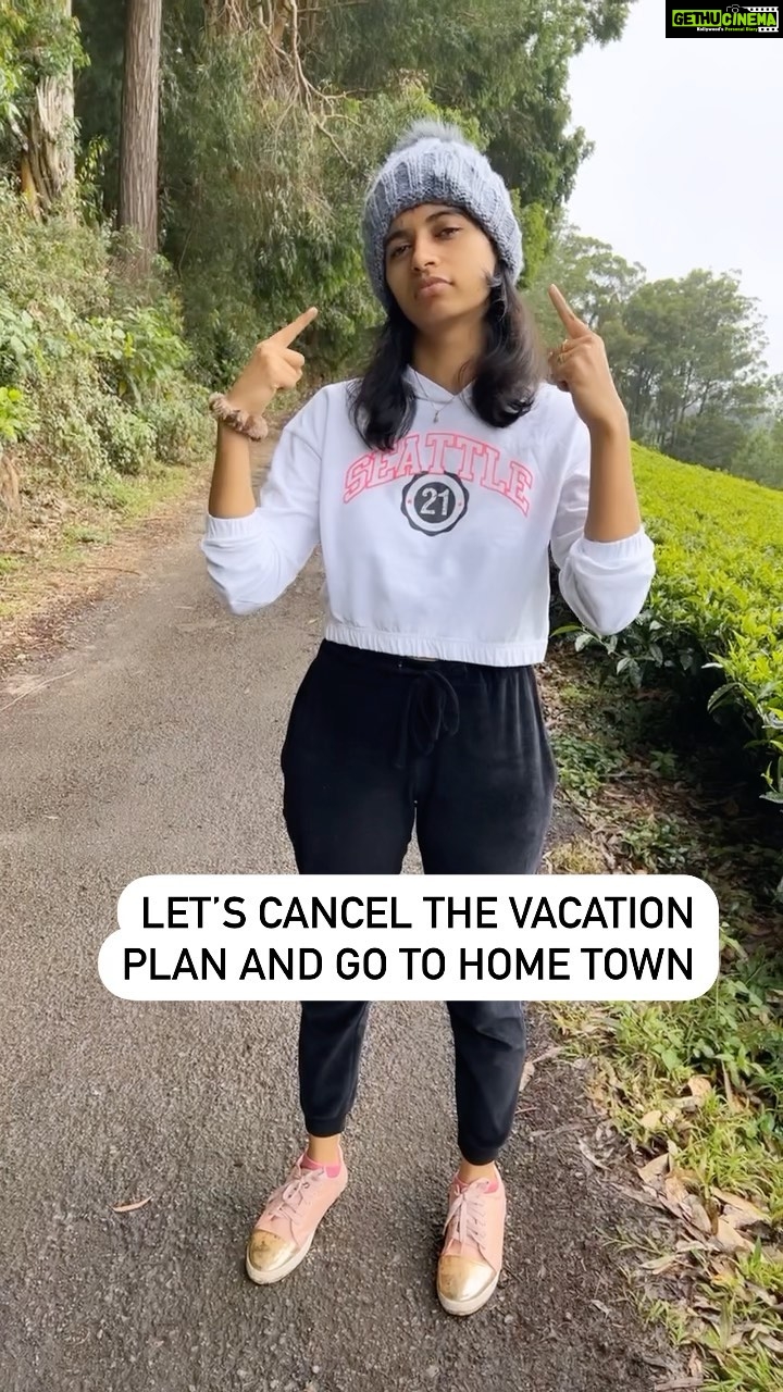 Harija Instagram - Home town 🥰 Coonoor is my kinda vacation😘 #love